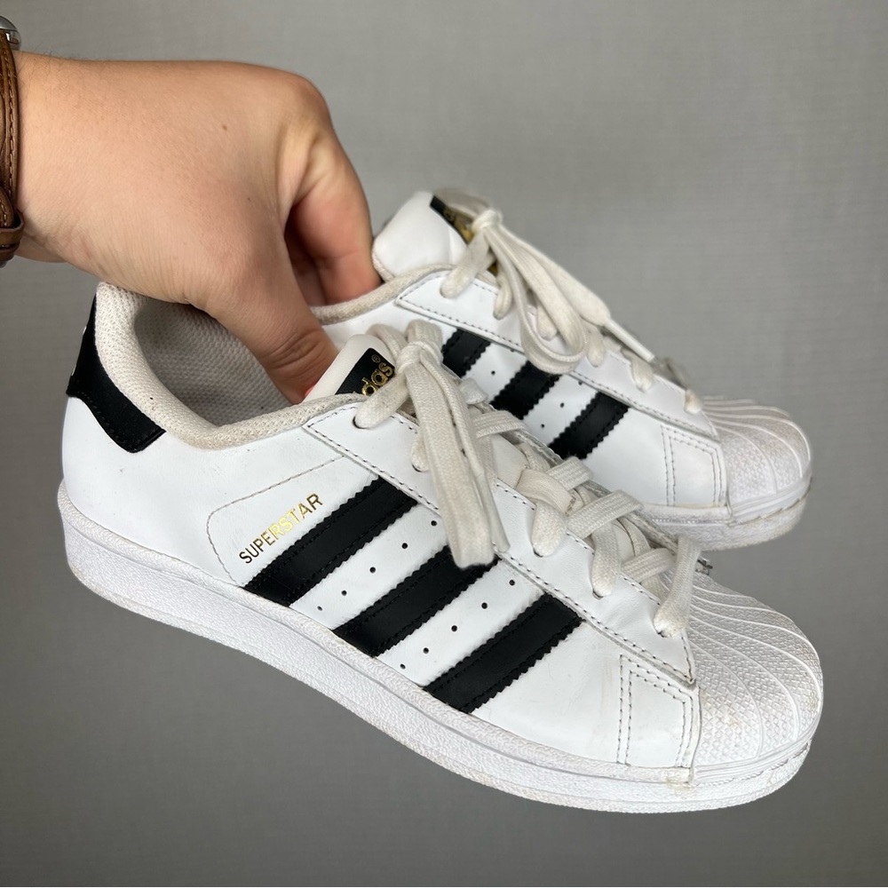 Adidas | Kids 3.5 Youth Superstar White Black Sneakers Classic Design